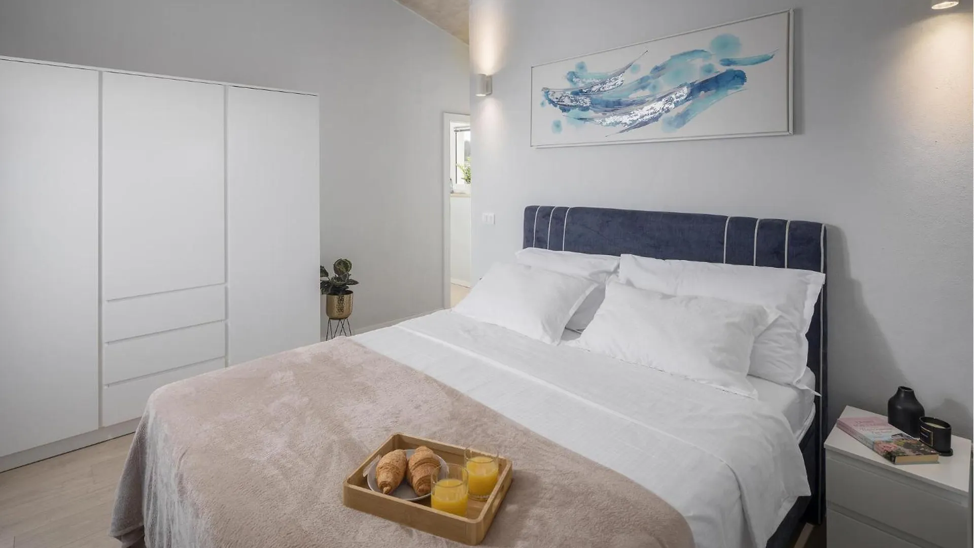 Lovely Home In Krsan With Outdoor Swimming Pool 0*,