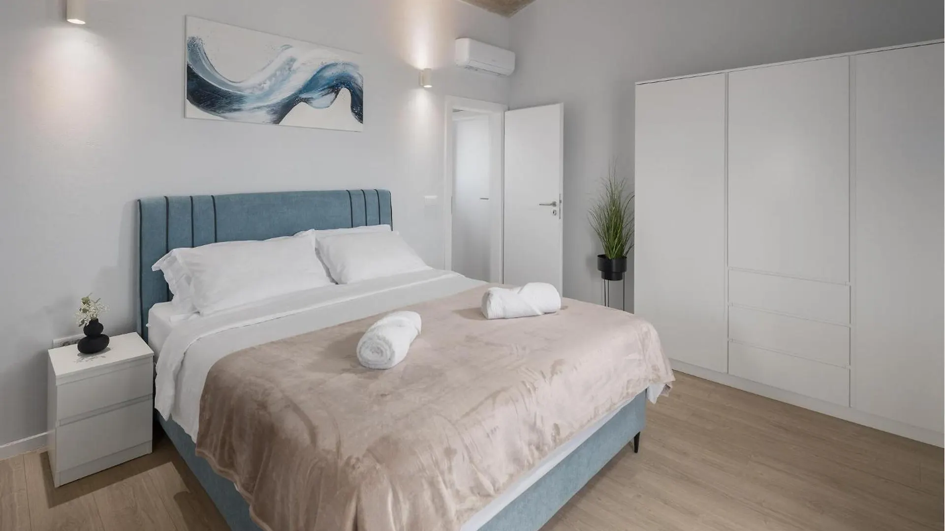 Lovely Home In Krsan With Outdoor Swimming Pool 0*,  Croazia